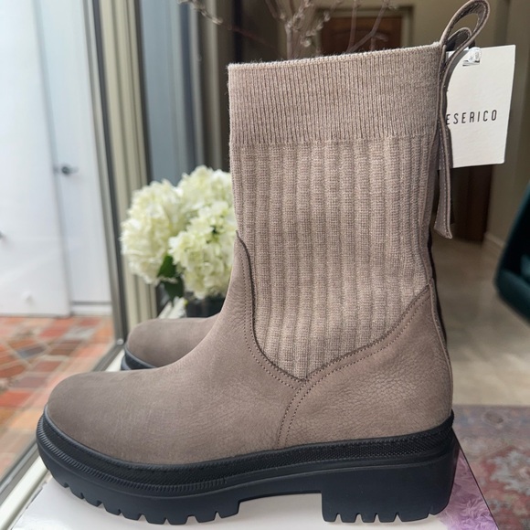 Peserico Suede Ankle Boots - Picture 3 of 8